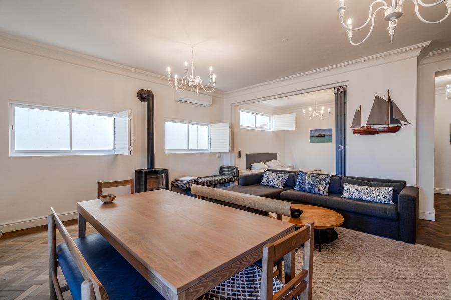 5 Bedroom Property for Sale in Simons Kloof Western Cape